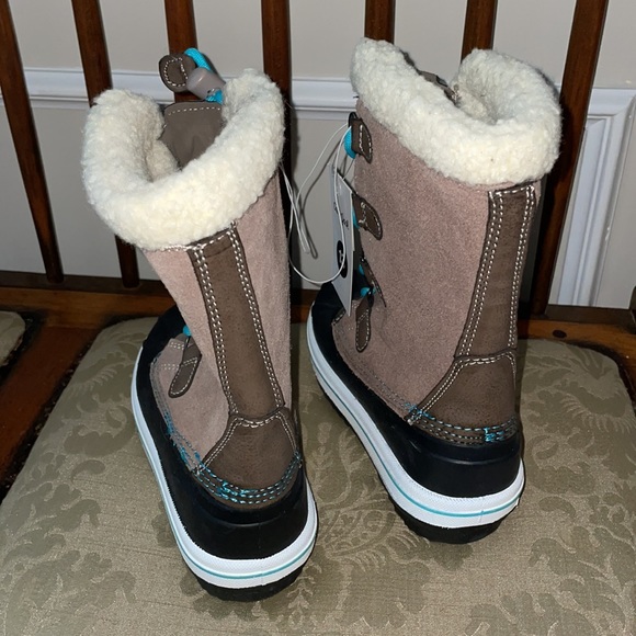 Cat & Jack Kids Insulated Boots - Picture 2 of 7